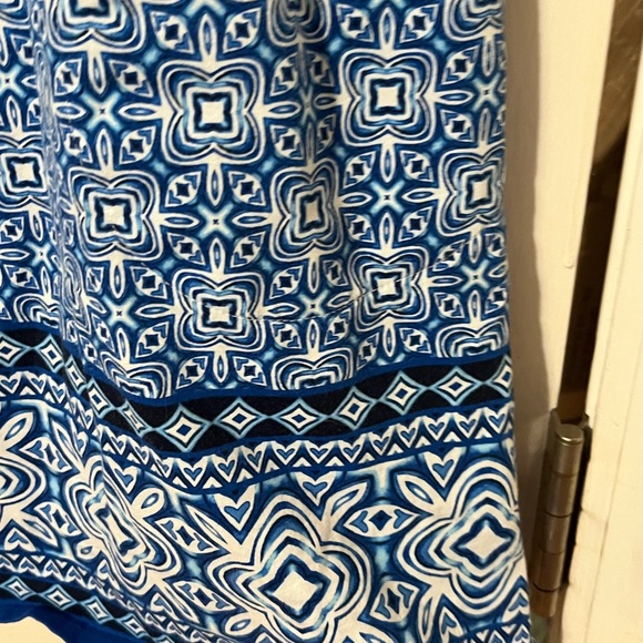 Lands' End Blue and White Patterned Sleeveless Dress size M - Picture 4 of 9